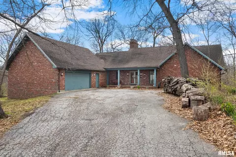 182 Hopewell Dr, Sparland, IL 61565