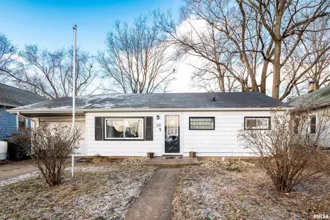209 2nd St, South Pekin, IL 61564