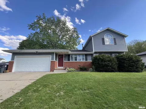 508 Avondale Dr, East Peoria, IL 61611