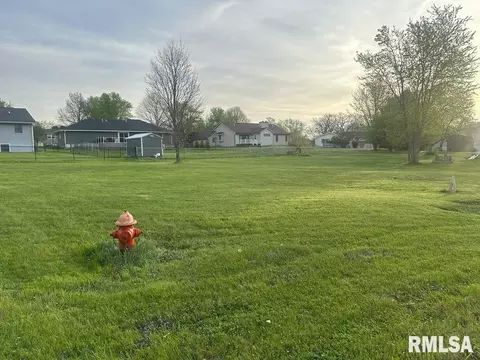 2014 Danielle Cir, Eureka, IL 61530 photo 3