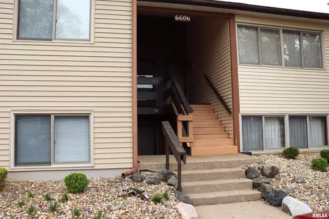 6606 N Allen Rd, Peoria, IL 61614