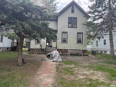 218 E Frye Ave, Peoria, IL 61603