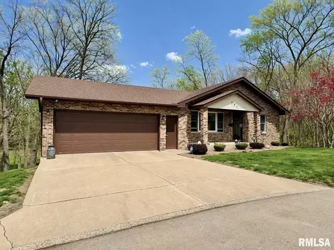 741 N Campbell St, Macomb, IL 61455