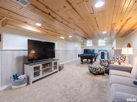 Other - 800 S Kickapoo Ln, Peoria, IL 61604 photo 3 of 10