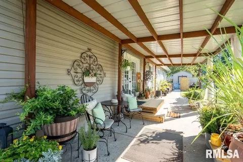 Exterior - 516 S 8th St, Herrin, IL 62948 photo 10 of 10