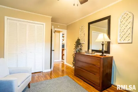 Bedroom - 516 S 8th St, Herrin, IL 62948 photo 1 of 5