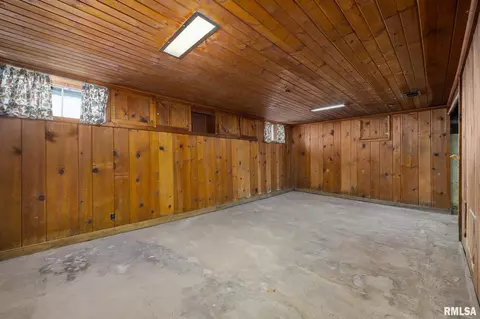 Other - 805 Edward St, Henry, IL 61537 photo 9 of 10