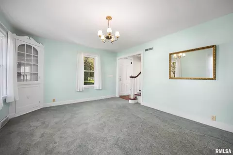 Living - 805 Edward St, Henry, IL 61537 photo 6 of 6