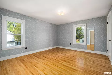Bedroom - 805 Edward St, Henry, IL 61537 photo 1 of 14