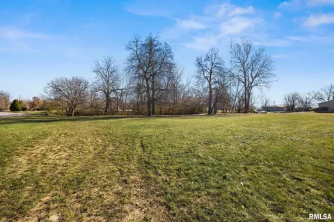 0 Pinecrest Dr, East Peoria, IL 61611