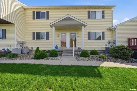 2004 S 2nd Ave, Morton, IL 61550