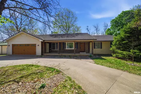 658 Coon Creek Rd, Metamora, IL 61548