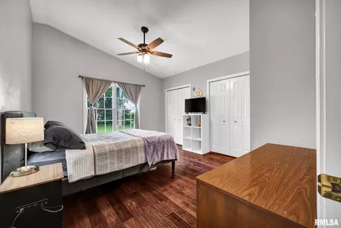 Bedroom - 2121 W Miners Dr, Dunlap, IL 61525 photo 1 of 3
