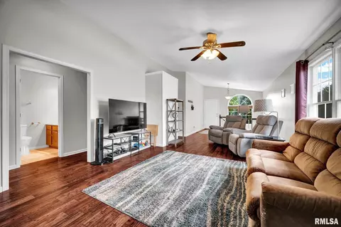Other - 2121 W Miners Dr, Dunlap, IL 61525 photo 2 of 10