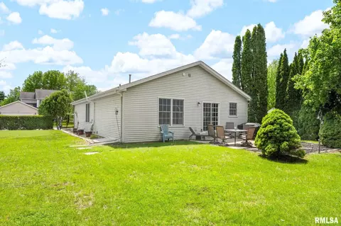 Exterior - 2121 W Miners Dr, Dunlap, IL 61525 photo 7 of 7