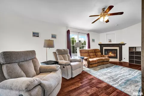 Living - 2121 W Miners Dr, Dunlap, IL 61525 photo 1 of 1