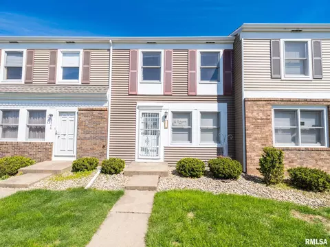 3544 W Richwoods Blvd, Peoria, IL 61604