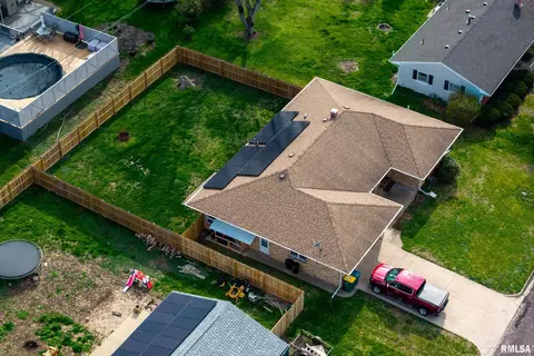 View/Area - 865 E Franklin St, Macomb, IL 61455 photo 1 of 3