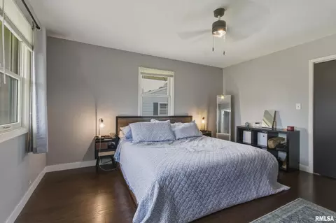 Bedroom - 865 E Franklin St, Macomb, IL 61455 photo 1 of 5