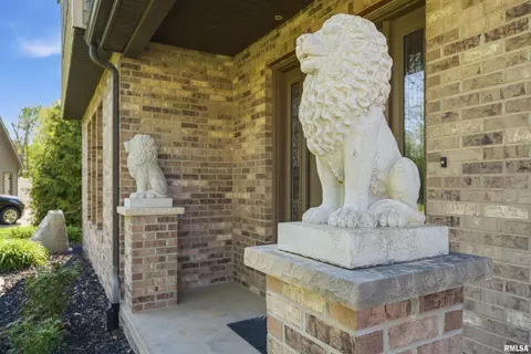 Exterior - 1115 Tottenham Ct, Washington, IL 61571 photo 5 of 12