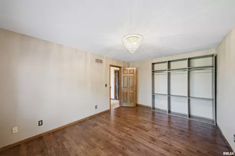 Bedroom - 1115 Tottenham Ct, Washington, IL 61571 photo 8 of 16