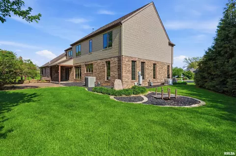 Exterior - 1115 Tottenham Ct, Washington, IL 61571 photo 6 of 12