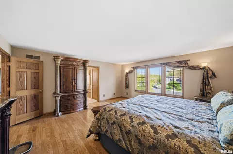 Bedroom - 1115 Tottenham Ct, Washington, IL 61571 photo 5 of 16