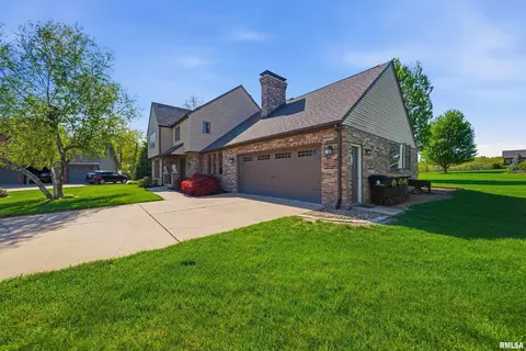 Exterior - 1115 Tottenham Ct, Washington, IL 61571 photo 3 of 12