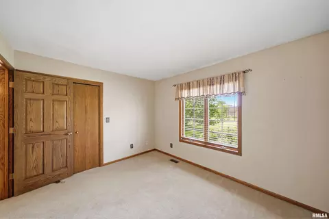 Bedroom - 1115 Tottenham Ct, Washington, IL 61571 photo 12 of 16