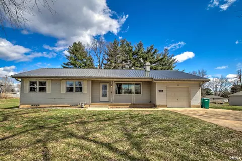 112 Si Reed Ln, East Peoria, IL 61611