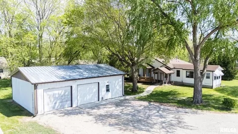 201 N Hannibal St, Tremont, IL 61568