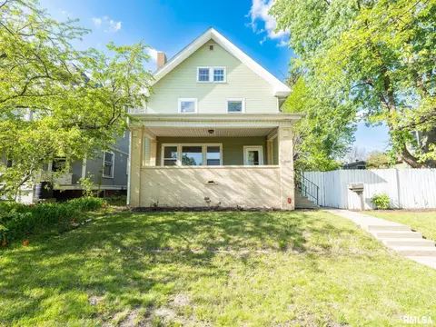 1309 W Columbia Ter, Peoria, IL 61606