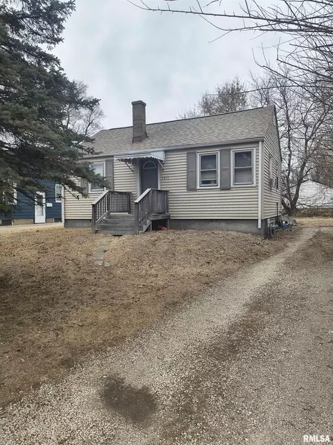 1917 W Hudson St, Peoria, IL 61604