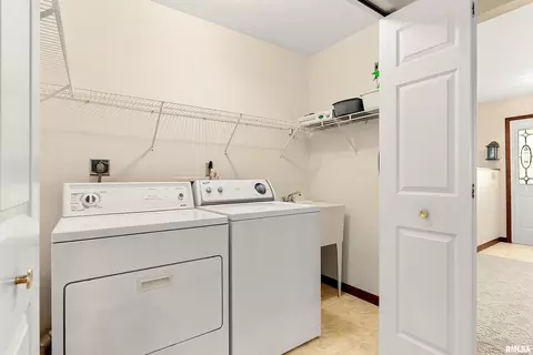 Other - 1683 E Myrtle St, Canton, IL 61520 photo 1 of 2