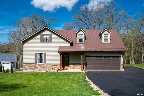 139 Cottonwood Ct, Dahinda, IL 61428