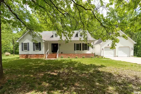 200 Quail Run, Carterville, IL 62918