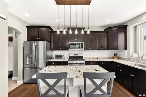 Kitchen - 11316 N Chesapeake Ln, Dunlap, IL 61525 photo 2 of 4