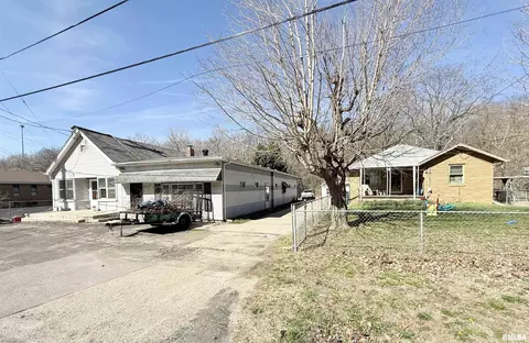 1333-1337 Meadow Ave, East Peoria, IL 61611