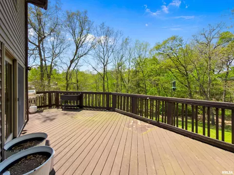 Exterior - 4903 S Lake Camelot Dr, Mapleton, IL 61547 photo 5 of 7