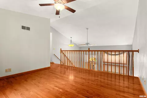 Living - 4903 S Lake Camelot Dr, Mapleton, IL 61547 photo 7 of 8