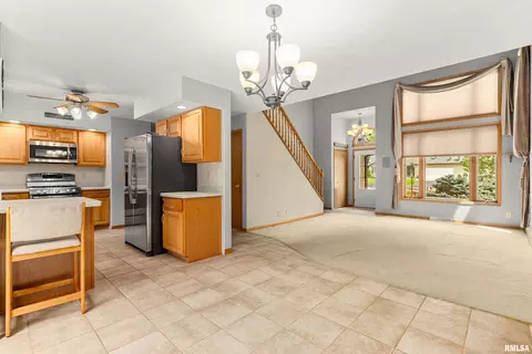 Living - 4903 S Lake Camelot Dr, Mapleton, IL 61547 photo 5 of 8