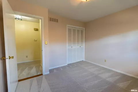 Bedroom - 210 Riss Dr, Normal, IL 61761 photo 4 of 7