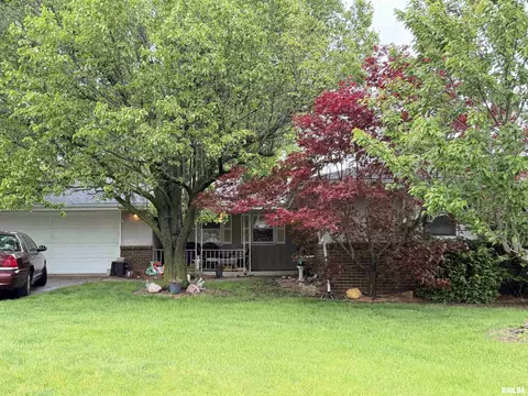 210 Riss Dr, Normal, IL 61761