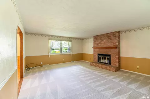 Living - 210 Riss Dr, Normal, IL 61761 photo 1 of 2
