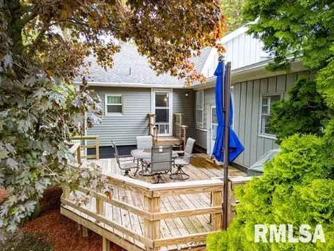 Exterior - 14509 N Centerville Rd, Edelstein, IL 61526 photo 6 of 17