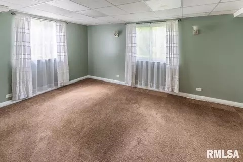 Bedroom - 14509 N Centerville Rd, Edelstein, IL 61526 photo 14 of 15