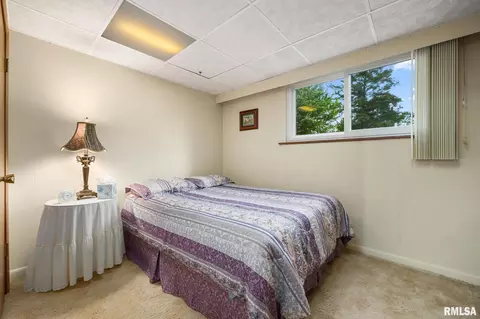 Bedroom - 200 Bess St, Washington, IL 61571 photo 9 of 10