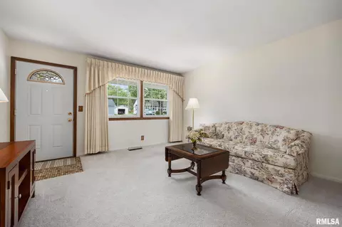 Other - 200 Bess St, Washington, IL 61571 photo 2 of 8