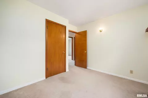 Bedroom - 200 Bess St, Washington, IL 61571 photo 2 of 10