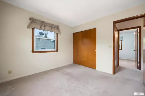 Bedroom - 200 Bess St, Washington, IL 61571 photo 4 of 10